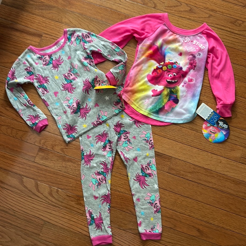 Trolls world tour, pajamas, featuring Poppy!